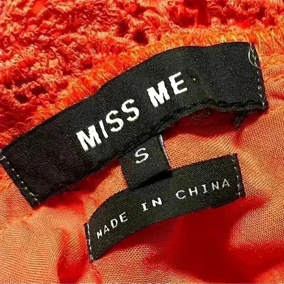 Miss Me Cold Shoulder Lace Trim Cropped Fit & Flare Blouse Top Size S - Picture 11 of 12